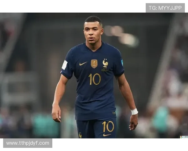 法甲外援适应过程揭秘：赛季初状态与后期发挥差异